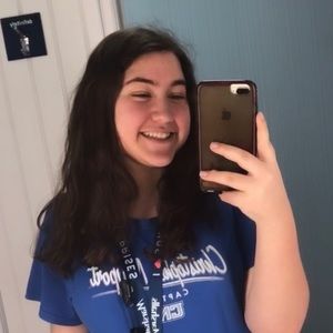 Meet your Posher, Lauren